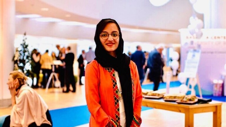 أول رئيسة بلدية أفغانية تهاجم وزير دفاع بريطانيا بسبب موقفه من “طالبان” أول رئيسة بلدية أفغانية تهاجم وزير دفاع بريطانيا بسبب موقفه من “طالبان”