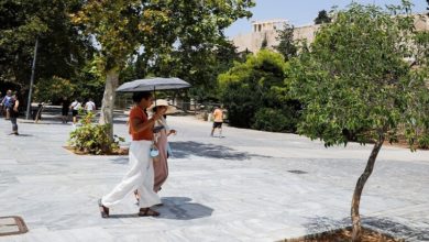 رئيس وزراء اليونان: نواجه أسوأ موجة حر منذ أكثر من 30 عاما