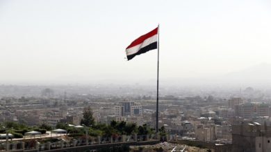 بيان سعودي إماراتي أمريكي بريطاني مشترك يعرب عن القلق إزاء انخفاض قيمة الريال اليمني