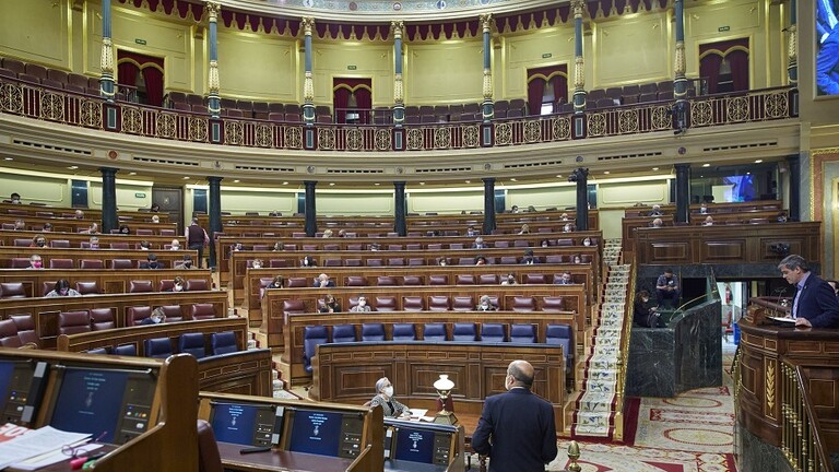 تقرير دولي يكشف البلدان التي تشغل فيها السيدات غالبية المقاعد النيابية تقرير دولي يكشف البلدان التي تشغل فيها السيدات غالبية المقاعد النيابية