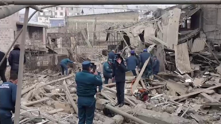 أرمينيا.. انفجار في منطقة سكنية في العاصمة يريفان (فيديو) أرمينيا.. انفجار في منطقة سكنية في العاصمة يريفان (فيديو)