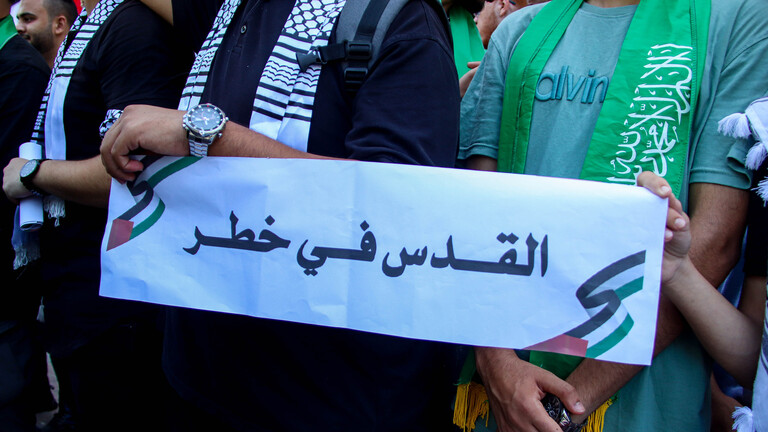 الخارجية الفلسطينية تدين بناء برج على السور الغربي للمسجد الأقصى وتحذر من تداعياته الخارجية الفلسطينية تدين بناء برج على السور الغربي للمسجد الأقصى وتحذر من تداعياته
