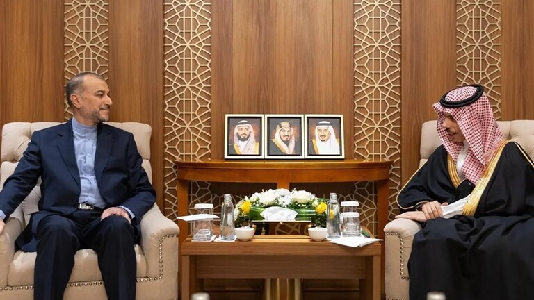 وزير الخارجية السعودي يلتقي نظيره الإيراني في جدة وزير الخارجية السعودي يلتقي نظيره الإيراني في جدة
