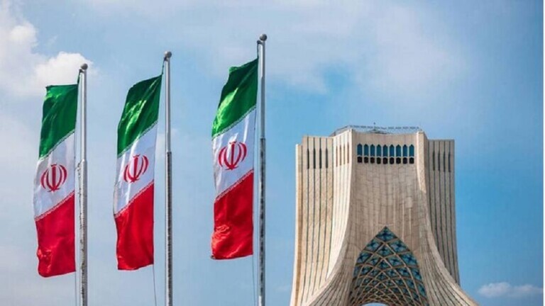 الخارجية الإيرانية تستدعي السفير الصيني على خلفية موقف بكين الداعم للإمارات في قضية الجزر الثلاث الخارجية الإيرانية تستدعي السفير الصيني على خلفية موقف بكين الداعم للإمارات في قضية الجزر الثلاث